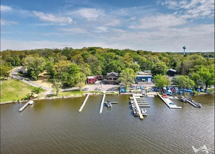 Hotel Randolph Fox Lake